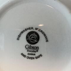 ギブソン 大皿 中皿 中深皿 カップ 4セット 4人用 Gibson

の画像