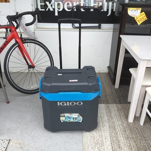 IGLOO マックスコールド クーラーボックス 62QT (58L) 　エキスパート藤沢辻堂店