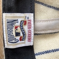 Wrangler ウェスタンシャツ、ヤンキースのキャップ、イタリアのキャップの画像
