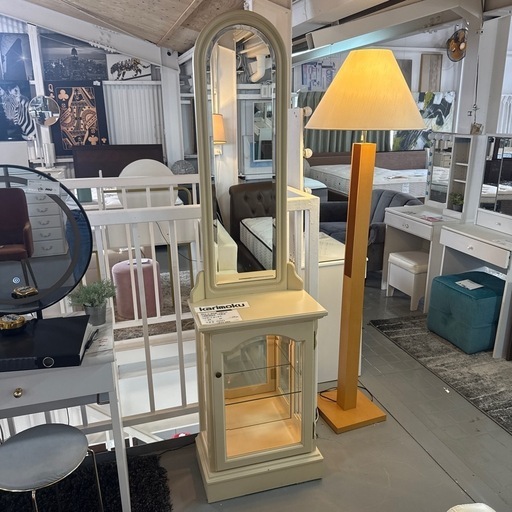 カリモク　ドレッサー