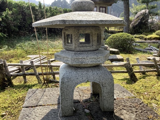 古代雪見灯籠二尺 (トビウオ) 氷見のその他の中古あげます・譲り