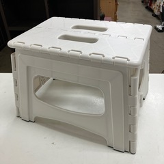 ☆値下げ☆O2504-283 折りたたみ踏み台 ホワイト キズ汚れ有り