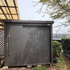 急いでいます　物置