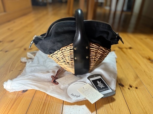 【お値段下げました】ebagos ファスナー付き1本手　オイルショルダー BLACK