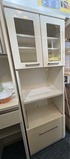 値下げしました！配達可【食器棚】W119.5xD48xH190cm クリーニング済み 