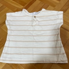 【受け渡し決定】70 Tシャツ3枚　50〜60ロンパース1枚　その他冬服の画像