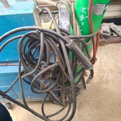 値下げしました、半自動、溶接機.200v.自動車板金の画像