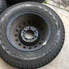 A3687　YOKOHAMA　スタッドレスタイヤ　195/80R15　107/105L　LT G075　iceGUARD　G075　4本セット　2023年製　の画像