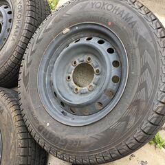 A3687　YOKOHAMA　スタッドレスタイヤ　195/80R15　107/105L　LT G075　iceGUARD　G075　4本セット　2023年製　の画像