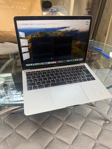 ノートパソコン MacBook Air