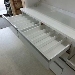 レンジボード 大型 幅160cm ホワイト キッチンボード 鏡面 エナメル 白木模様 白 ニトリ リガーレ ソフトクローズ モイス 札幌 西野店の画像