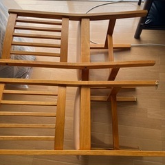 イス　二脚の画像