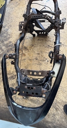 シグナスx 書類付　フレーム　自賠責付　令和１１年まで シグナスx 書類付 フレーム 自賠責付 令和11年まで 車体の中古フリマ