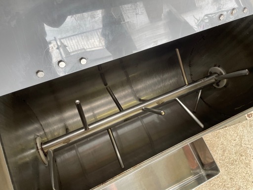 うどん、日本そば、中華そば兼用練り機（ミキサー）と湯煎機