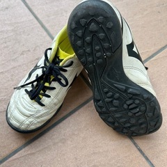 アシックス  20.5cm サッカー トレーニングシューズ