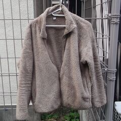 ユニクロ　ジャケット　女性？　XLサイズ