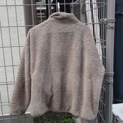 ユニクロ　ジャケット　女性？　XLサイズの画像