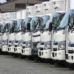 時給1,900円💡大型車での配送及びフォーク作業🚚土日祝休みの完...