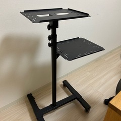 プロジェクタースタンド