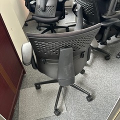 定価10万円のオフィス椅子　コクヨ　2019の画像