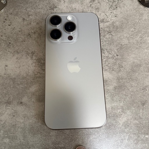 【極美品】iPhone15 Pro 256GB SIMフリー