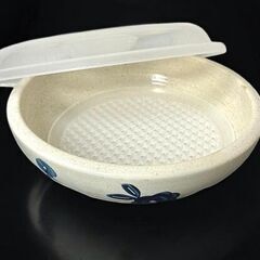 【未使用】　レンジ食器　蒸し器　　【j241】