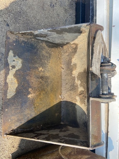 ユンボのバケツ