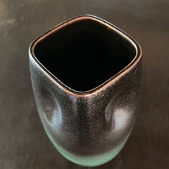 【新品未使用】たち吉　ひすい　花生　花瓶　木箱入り　橘吉　黒×翡翠色　花器の画像