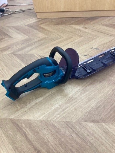 0281 makita マキタ 18V 400mm 充電式生垣バリカン MUH407DZ 本体のみ 充電器無し ※動作確認済