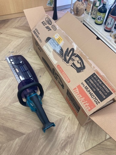 0281 makita マキタ 18V 400mm 充電式生垣バリカン MUH407DZ 本体のみ 充電器無し ※動作確認済