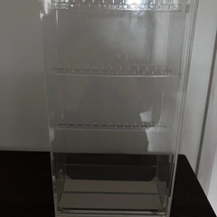 無印、アクリル　ネックレスピアススタンドの画像