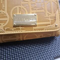 【値下げ】ELLE財布　2つ折りの画像