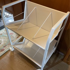 書類ラック
