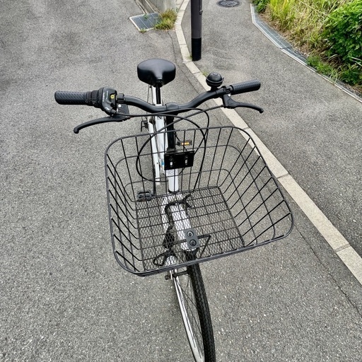 お買い得品❣CADAROLA27インチ外装6段変速シティーサイクル お買い得品❣CADAROLA27インチ外装6段変速シティーサイクル