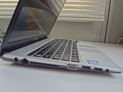 直接引き取り限定 LIFEBOOKその2 S937/T 13インチ i5第7世代 SSD 初期