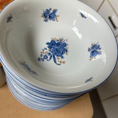 洋食器　同じものが16枚あります