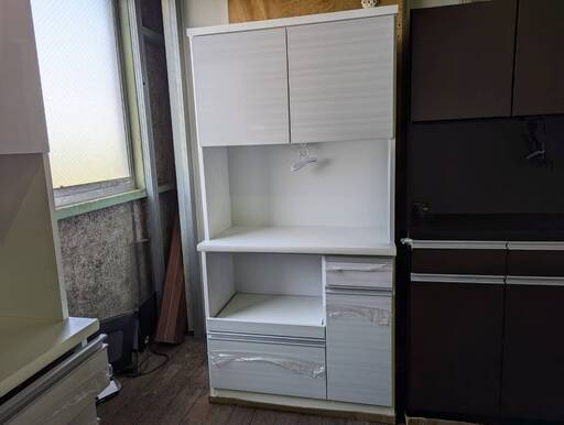 新しく入りました！90キッチンボードです！！！