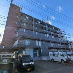 💚事務所（建物一部）/ 82.7㎡💚駐車場税込7,000円！💚フ...