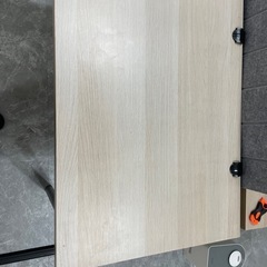 IKEAテーブルの画像