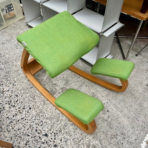 《売約済》【武蔵小山店】 【～4/14限定SALE！店内全品20%お値引き！】 VARIER ヴァリエール variable バリアブル　子供椅子　子ども椅子　チェア　勉強椅子　勉強イス　北欧デザイン　学習椅子　子供　子ども　姿勢　姿勢強制　 original ノルウェー　検）　ストッケ　STOKKE　balance バランスチェア