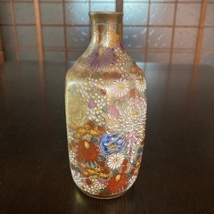 薩摩焼の徳利　金彩　花柄　菊　牡丹　酒器　一輪挿し