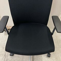 中古　美品　コクヨ　オフィスチェア　プント（PUNTO）チェア　高級オフィスチェア　ガスチェア　ワークチェア　事務いす　デスクチェア　アルミ肘付き　アルミ脚　ハイバック　各1台　愛知　一宮市　江南　稲沢　名古屋　岐阜　各務ヶ原　岐南町　羽島　三重　グッドプライス一宮の画像