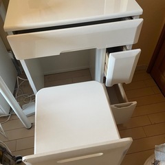 ドレッサーの画像