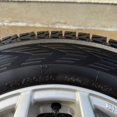 【美品】175/80R15　スタッドレスタイヤ（ホイール付）の画像