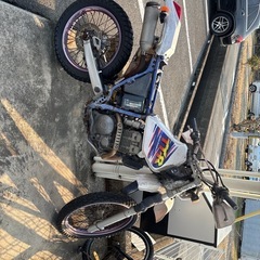 ヤマハ   TT-R250