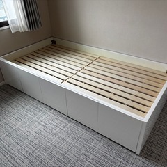 シングルベッド