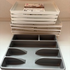 積み重ね整理棚8コ IKEA カトラリートレイ2コ