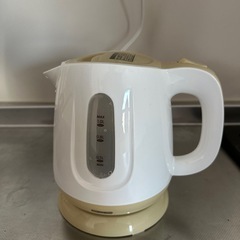電気ポットの画像