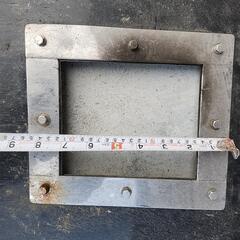 デコトラ、ステン製マフラー避け金具の画像