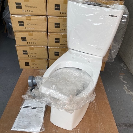 ❐【新品箱無し】Takara トイレ便器タンクセット 床排水